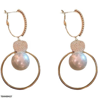 Elegant Pearl Earrings for Women 🌟– Timeless Beauty & Sophistication .🎁